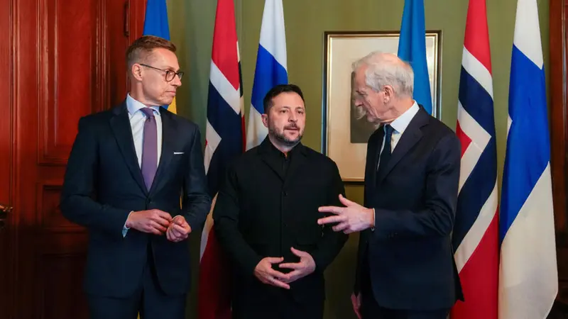 Zelensky in Oslo for talks with US envoys as Ukraine claims missile holdup
